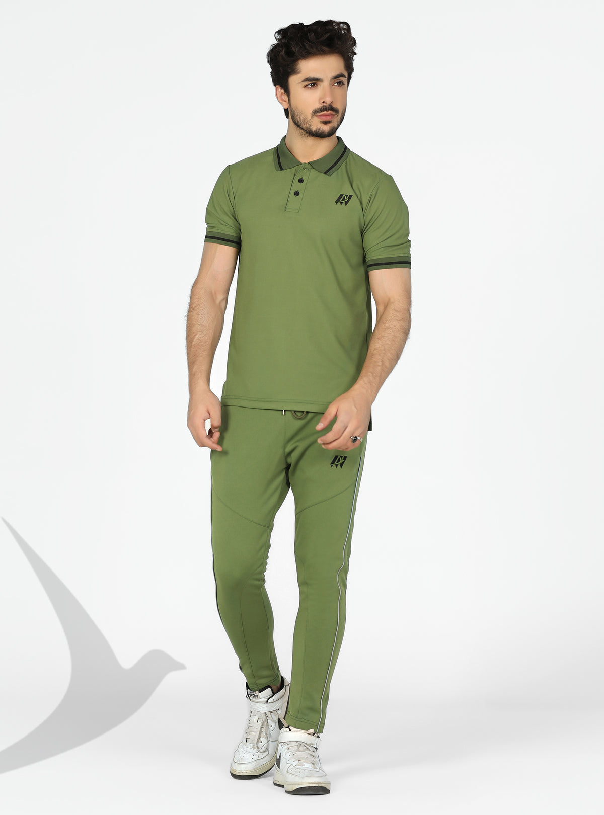 Green trouser with reflective lining